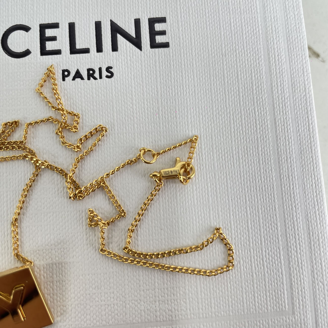 Celine Gold Brass Alphabet Y Neck Chain (7) - www.newkick.vip